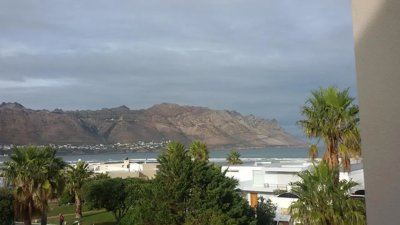Nagua Bay Apartment Gordons Bay
